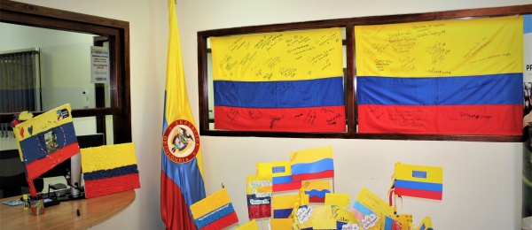Consulado en Oranjestad recibió a las familias colombianas en el Día de nuestra independencia